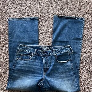American Eagle Favorite Boyfriend blue jeans 18 Short
